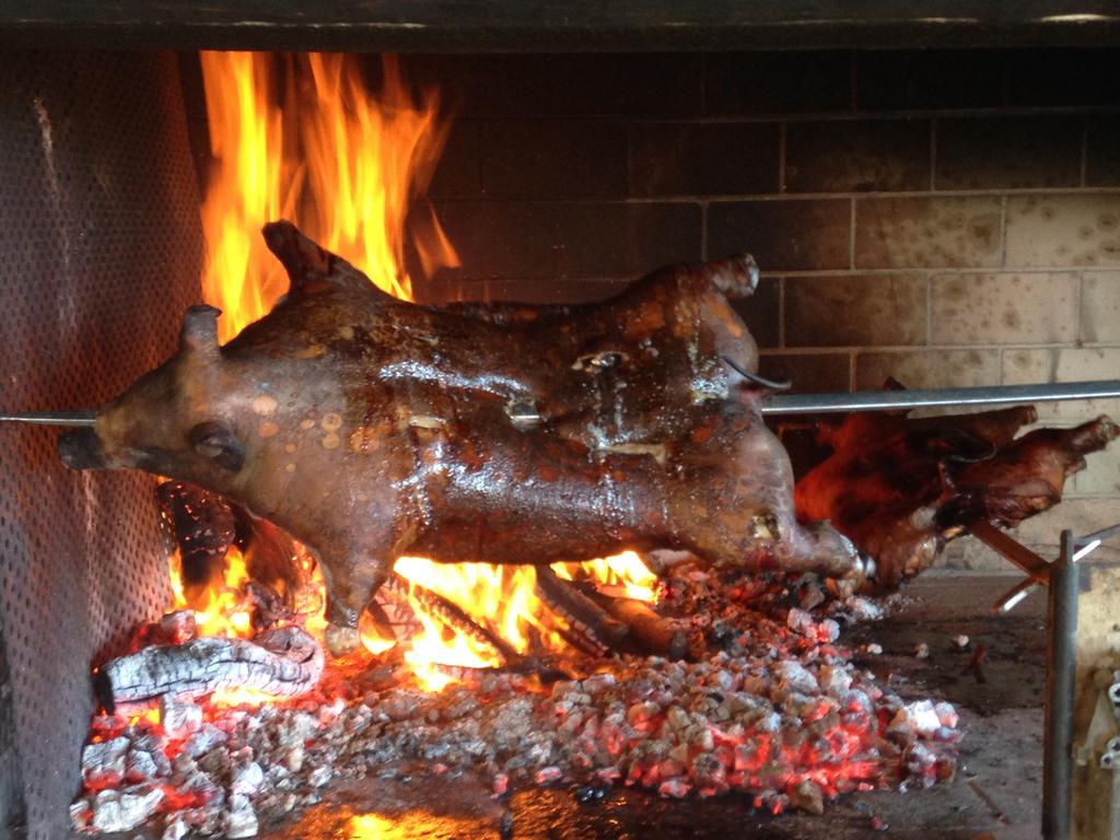 アルブス Agriturismo Rocca Su Moruヴィラ エクステリア 写真